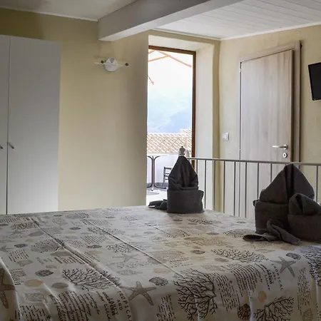 Bed and breakfast Vistamar 3*